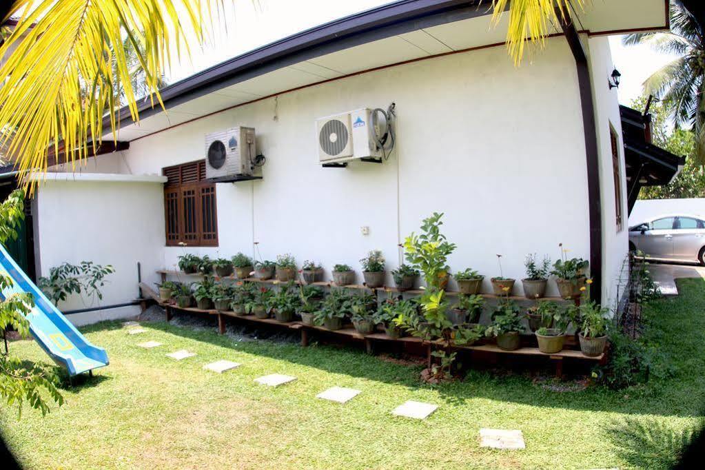 The Hermitage Negombo Kurana Katunayaka Extérieur photo