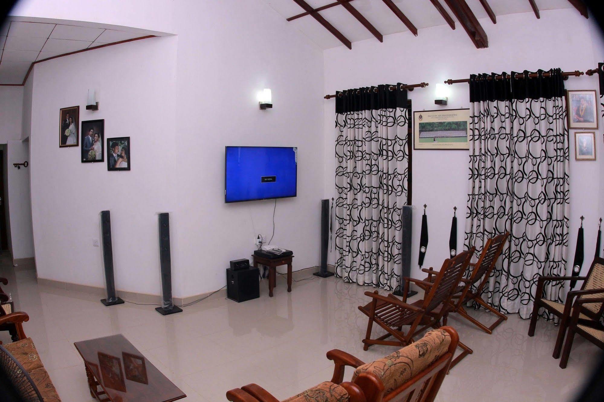 The Hermitage Negombo Kurana Katunayaka Extérieur photo