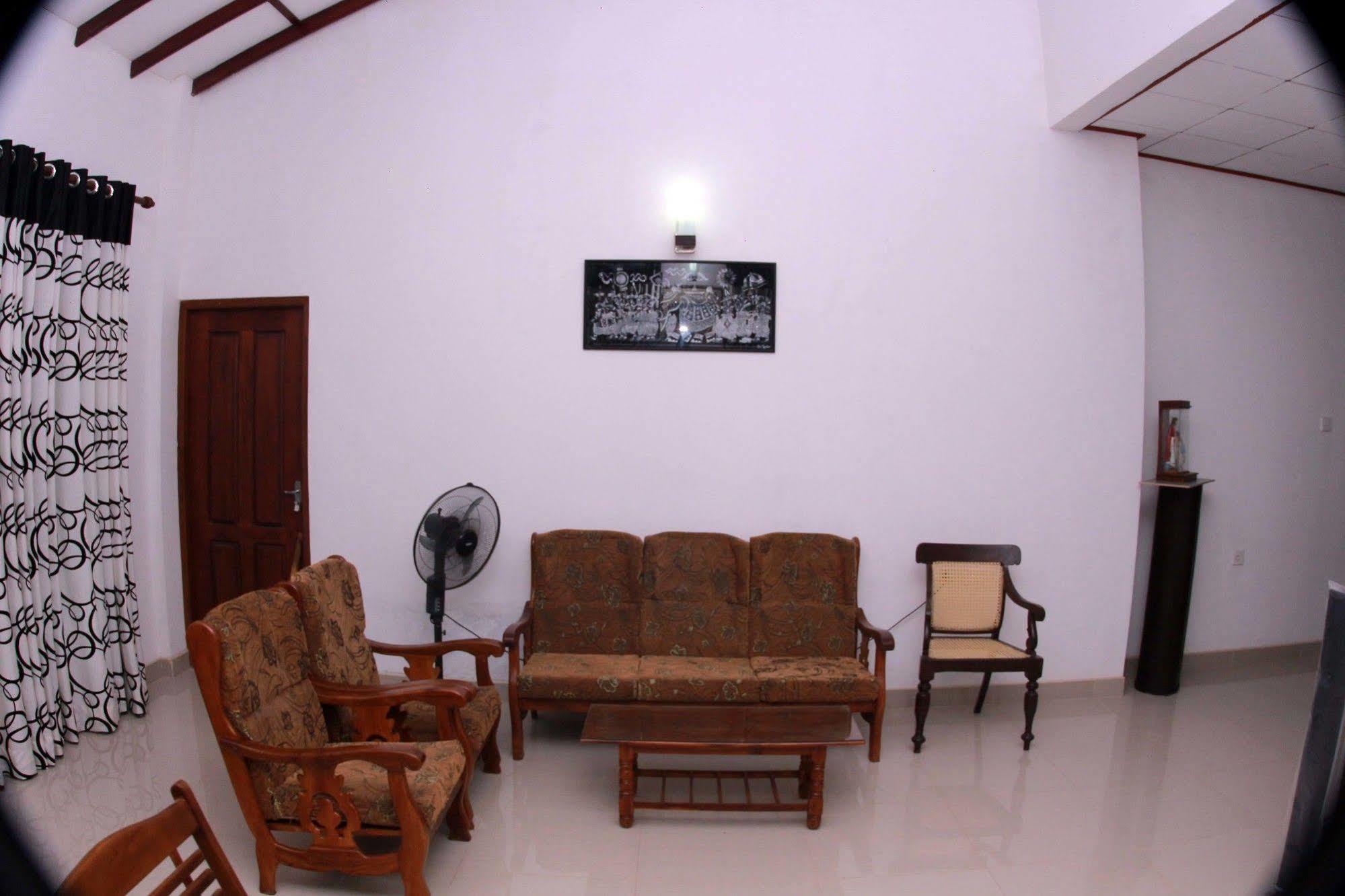 The Hermitage Negombo Kurana Katunayaka Extérieur photo